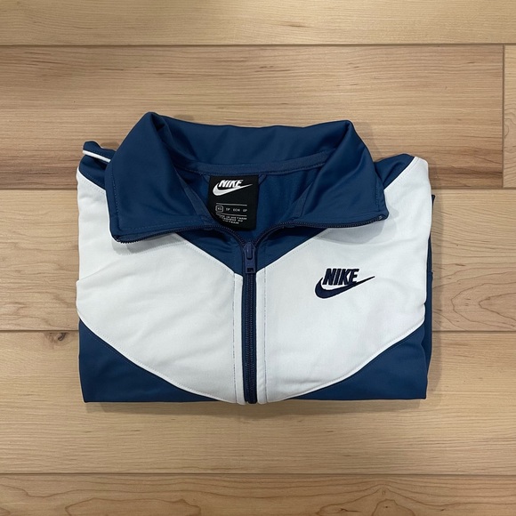 blue and white nike vintage zip up - Picture 1 of 5